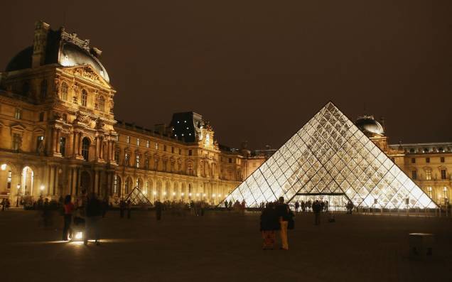Museu do Louvre - Paris Museu do Louvre - Paris