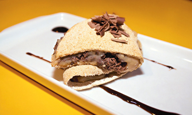 Tapioca de café com chocolate e doce de leite Tapioca de café com chocolate e doce de leite