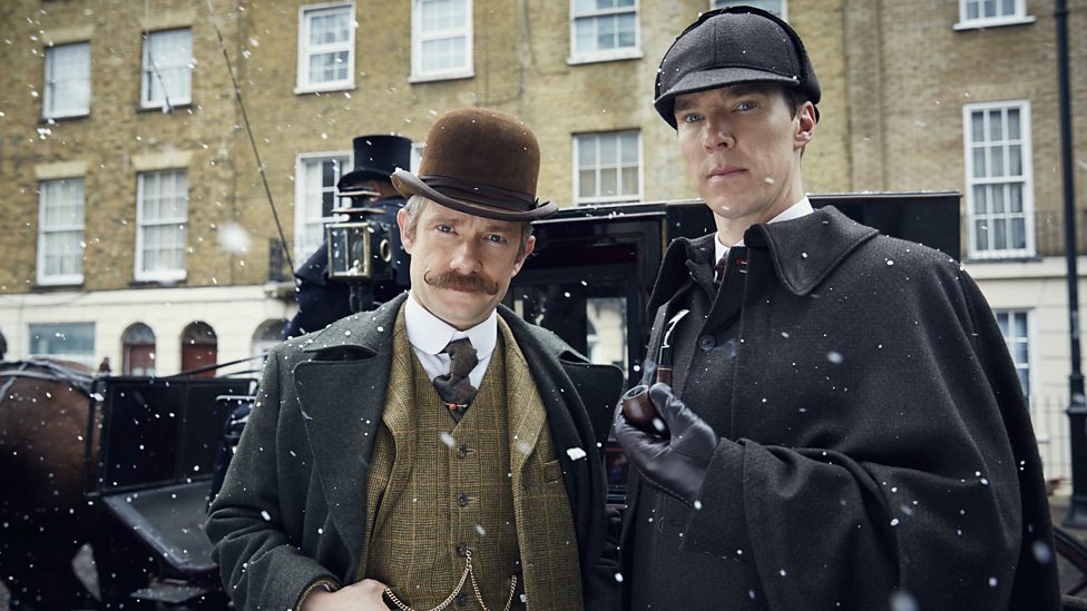 Episódio especial da série Sherlock estreia em janeiro de 2016. Confira trailer e fotos