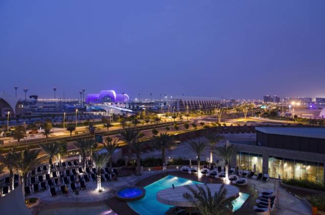 A ilha artificial Yas, em Abu Dhabi A ilha artificial Yas, em Abu Dhabi