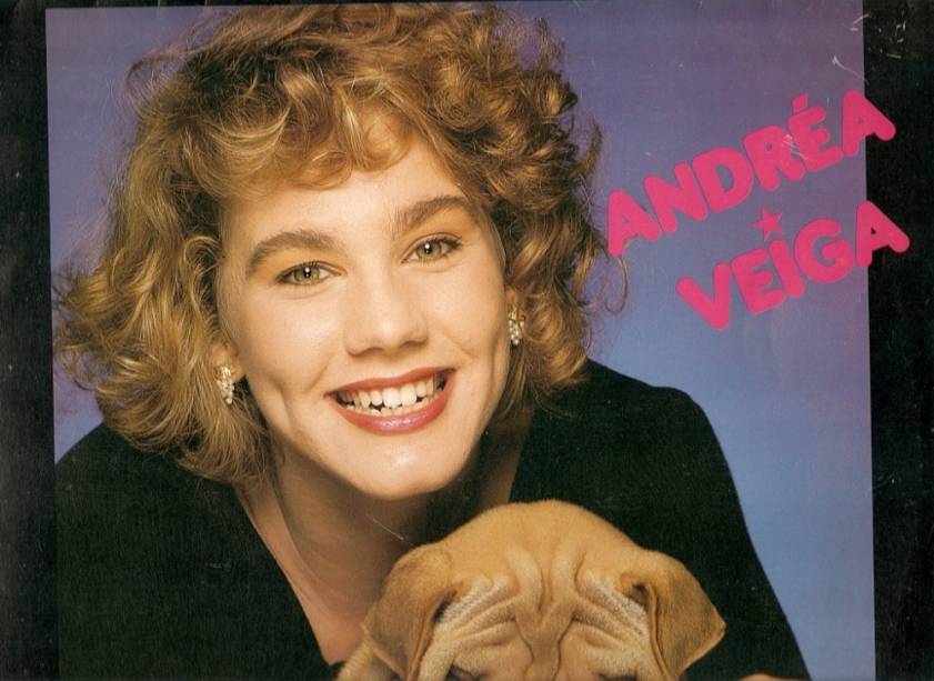 Andréa Veiga Andréa Veiga