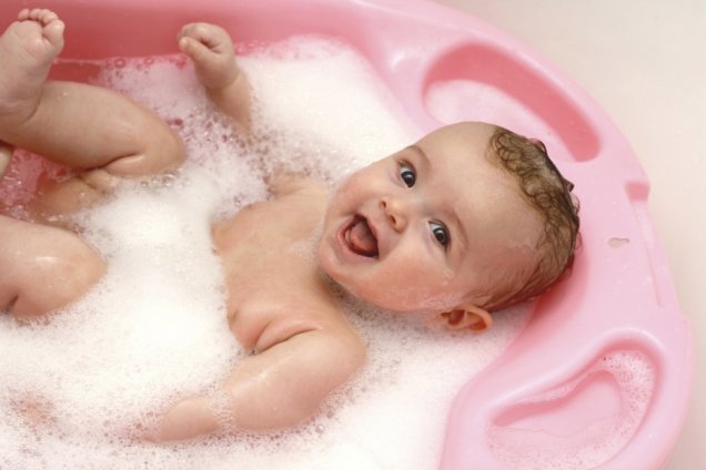 Bebê no banho Bebê no banho
