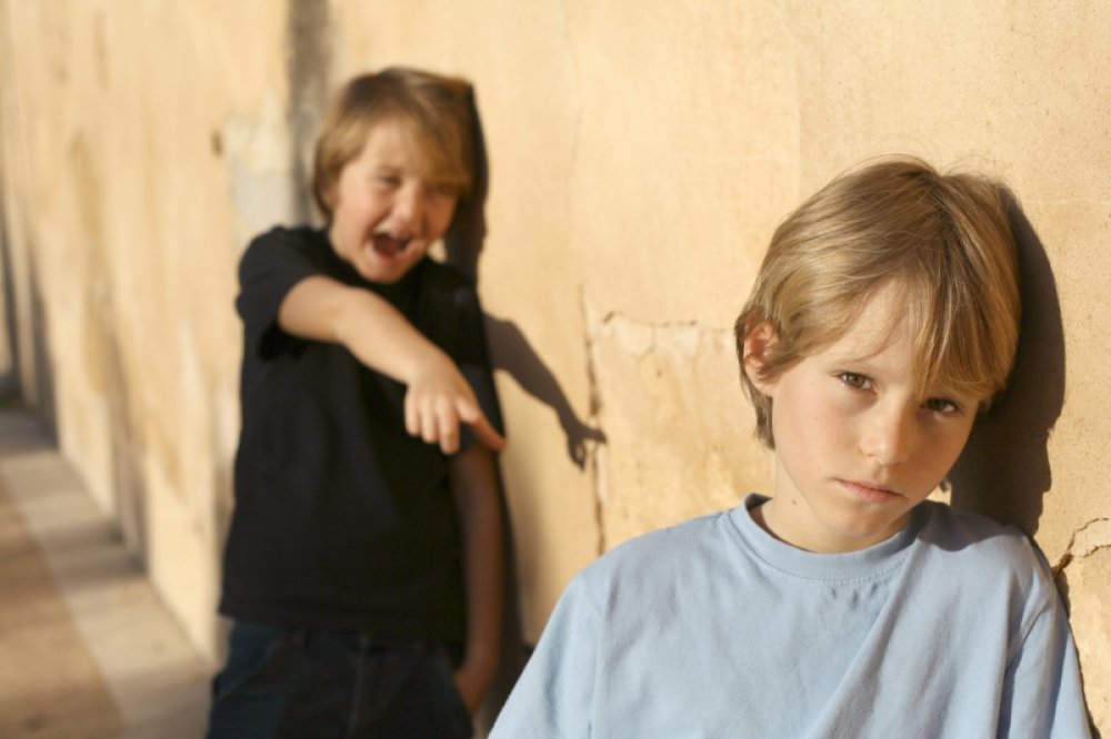 Seu filho sofre bullying na escola? Saiba o que fazer!