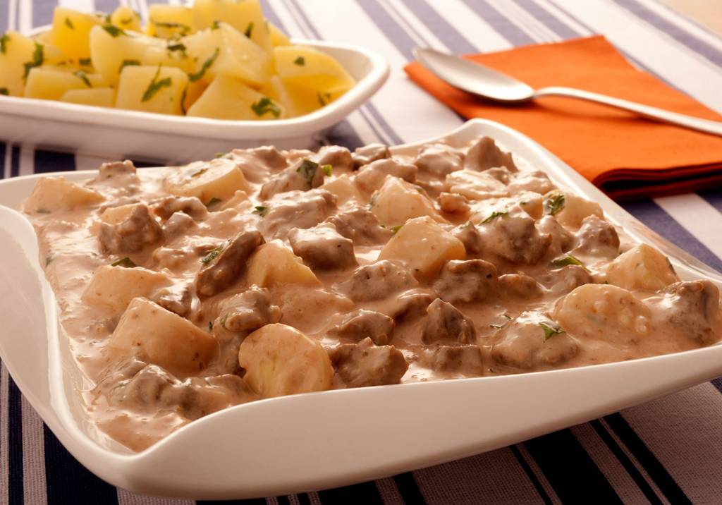 Estrogonofe diferente de carne