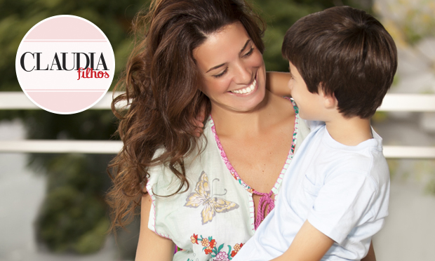 História real: como uma mãe incentiva o filho cego a ser cada dia mais independente