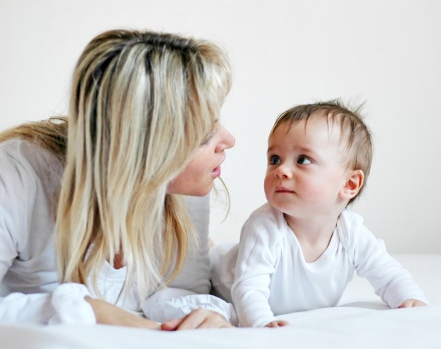 Mãe e bebê Mãe e bebê