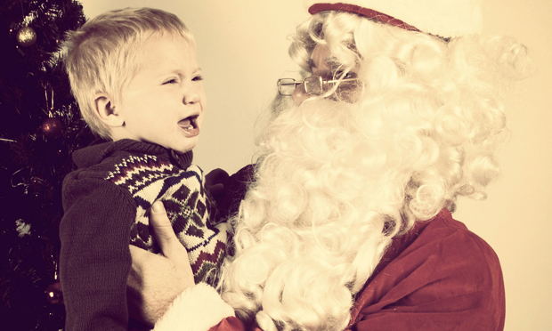 Criança com medo de papai noel