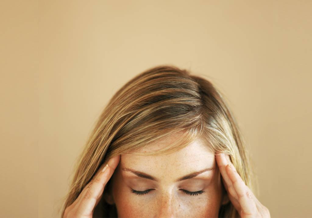 Enxaqueca: conheça causas, sintomas e tratamentos