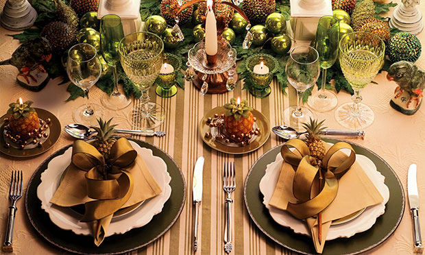 Mesa decorada para o Natal Mesa decorada para o Natal