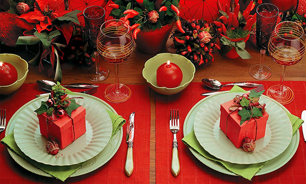 Mesa decorada para o Natal Mesa decorada para o Natal
