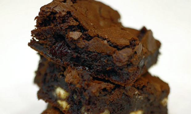Bolo browie de chocolate, de Jamie Oliver Bolo browie de chocolate, de Jamie Oliver