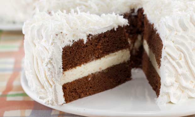 Bolo de chocolate e musse de limão Bolo de chocolate e musse de limão