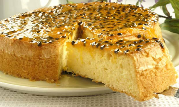Bolo de maracujá sem leite Bolo de maracujá sem leite