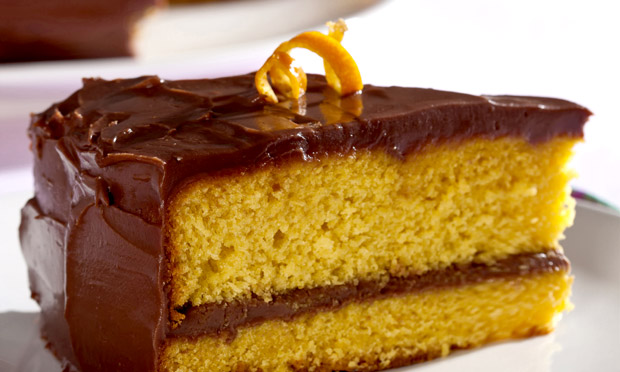 Bolo de laranja e cobertura de chocolate Bolo de laranja e cobertura de chocolate