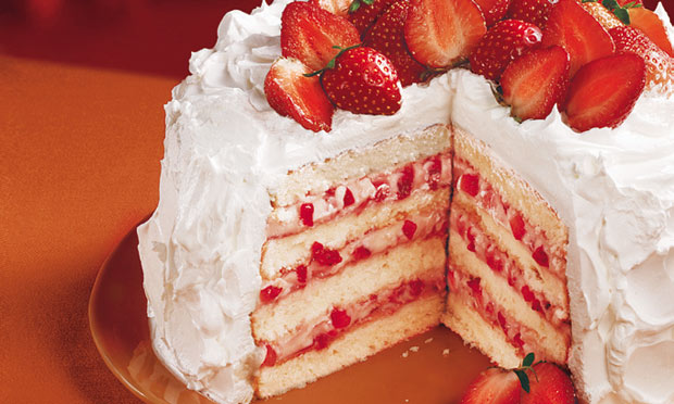 Bolo de morango e chantili Bolo de morango e chantili