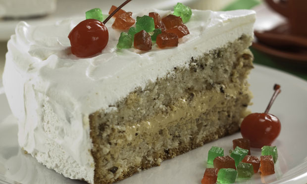 Bolo de nozes e chantilli Bolo de nozes e chantilli