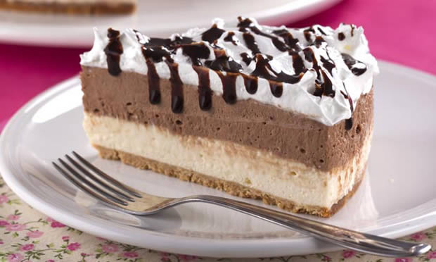Cheesecake bicolor com marshmallow