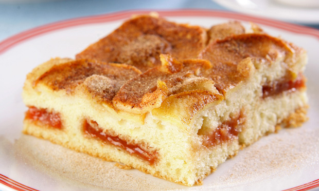 Cuca de maçã e goiabada Cuca de maçã e goiabada