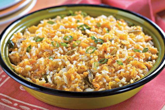 Farofa rica de arroz Farofa rica de arroz