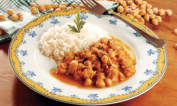 Estrogonofe de frango e grão-de-bico Estrogonofe de frango e grão-de-bico