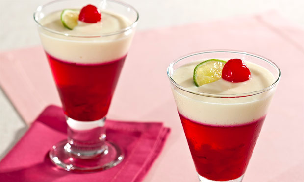 Gelatina de cereja com creme de limão Gelatina de cereja com creme de limão