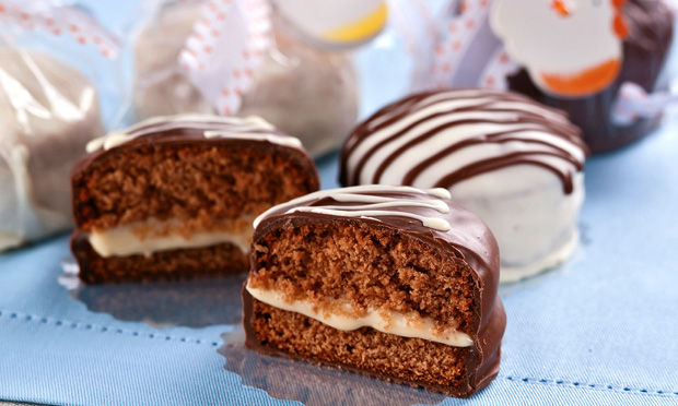 Pão de mel com recheio de brigadeiro branco Pão de mel com recheio de brigadeiro branco