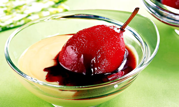 Pêra ao vinho e creme Pêra ao vinho e creme