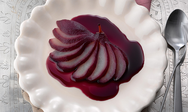 Pera ao vinho tinto
