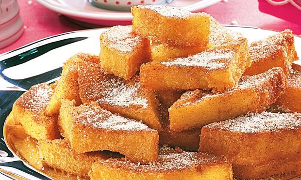 Polenta com açucar e canela Polenta com açucar e canela