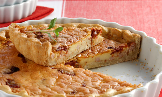 Quiche de tomate seco e peito de peru Quiche de tomate seco e peito de peru