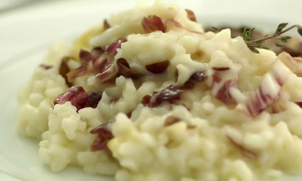 Risoto de alcachofra e radicchio Risoto de alcachofra e radicchio