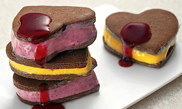 Sanduíche de biscoito com sorvete Sanduíche de biscoito com sorvete