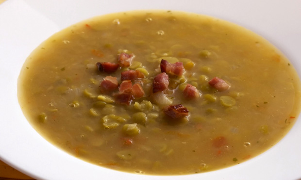 Sopa de ervilha com bacon