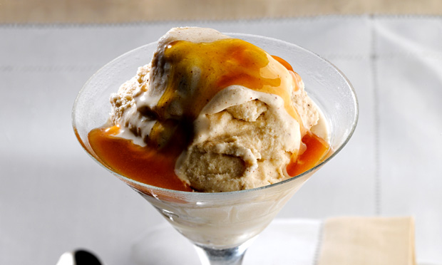Sorvete de creme anglaise e canela
