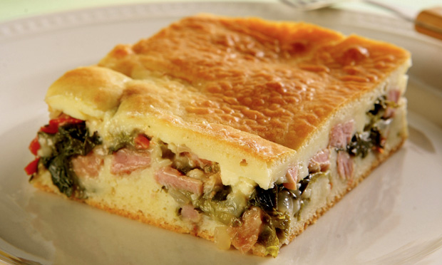 Torta de escarola com bacon Torta de escarola com bacon