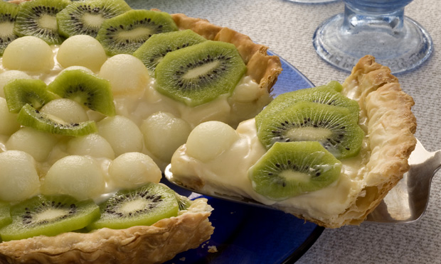 Torta de massa folhada com frutas Torta de massa folhada com frutas