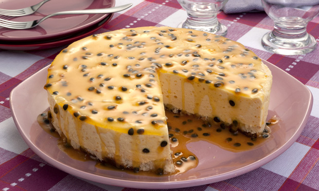 Torta-musse de maracujá