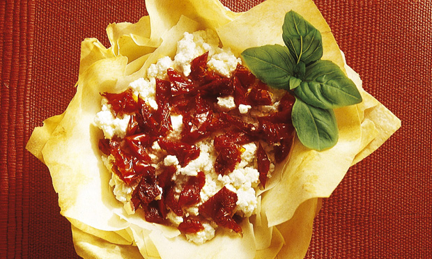 Tortinha de tomate seco e ricota Tortinha de tomate seco e ricota