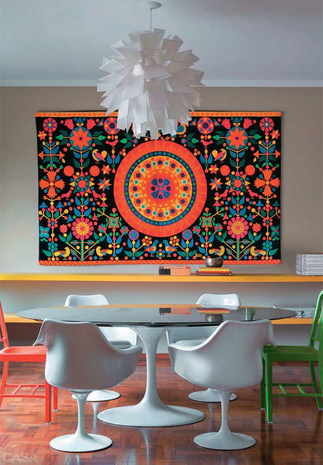 Como decorar a parede da sala de jantar?