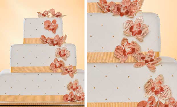 Bolo branco com flores Bolo branco com flores