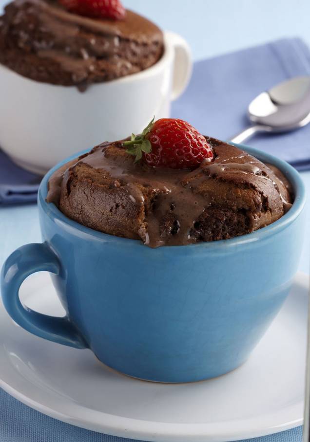 Bolo de chocolate de caneca Bolo de chocolate de caneca