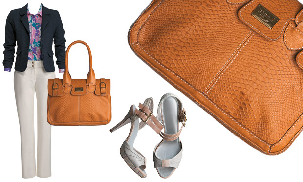 Calça, blazer e bolsa Calça, blazer e bolsa