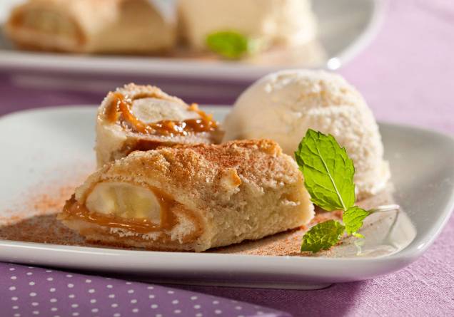 Falso crepe de banana e doce de leite Falso crepe de banana e doce de leite