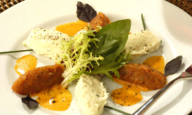 Bacalhau com coulis de pimentão Bacalhau com coulis de pimentão