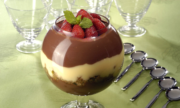 Charlote de café com chocolate Charlote de café com chocolate