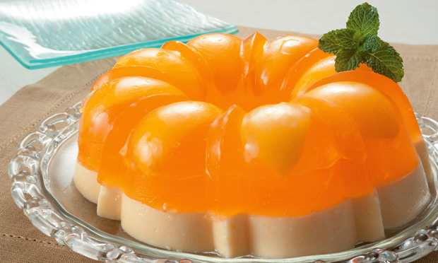 Gelatina cremosa de pêssego Gelatina cremosa de pêssego