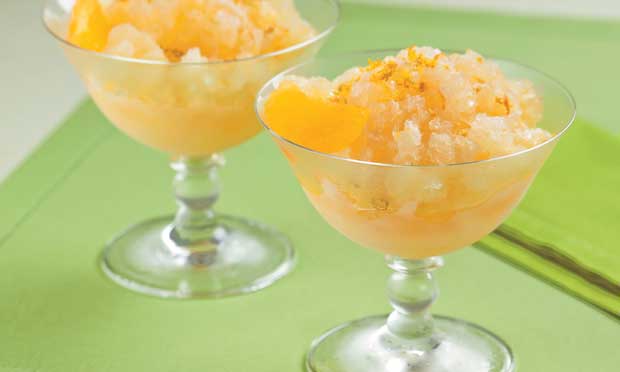 Raspadinha de laranja com champanhe: delícia de sobremesa! Raspadinha de laranja com champanhe: delícia de sobremesa!