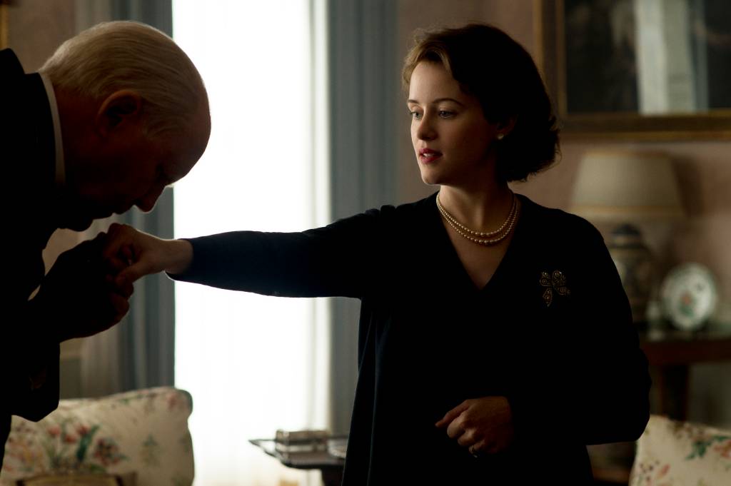 Claire Foy como a Rainha Elizabeth