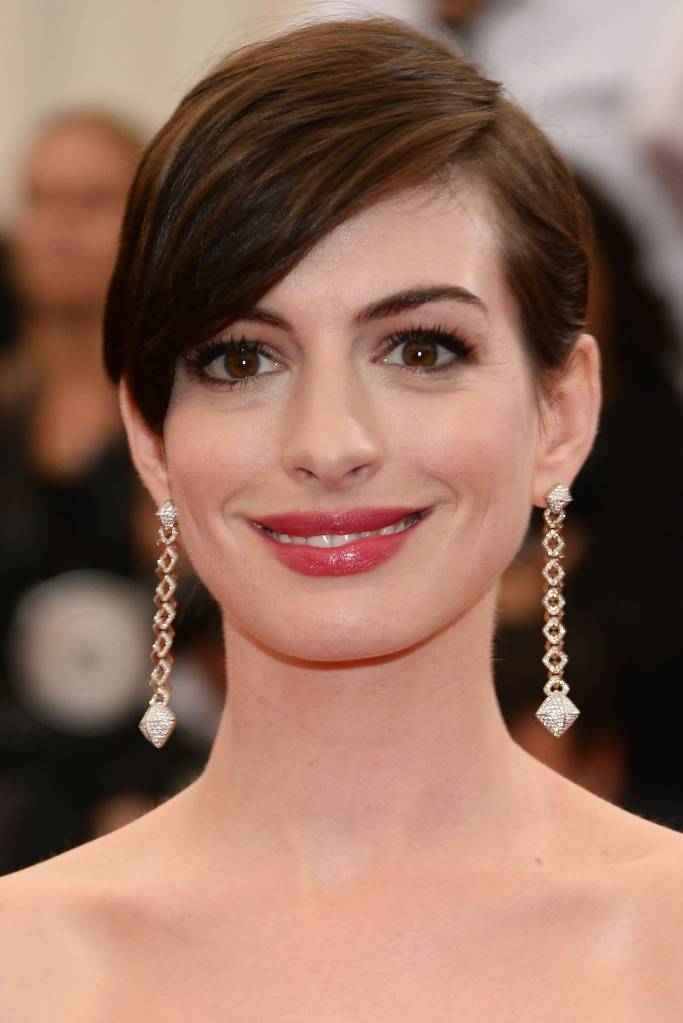 anne-hathaway anne-hathaway