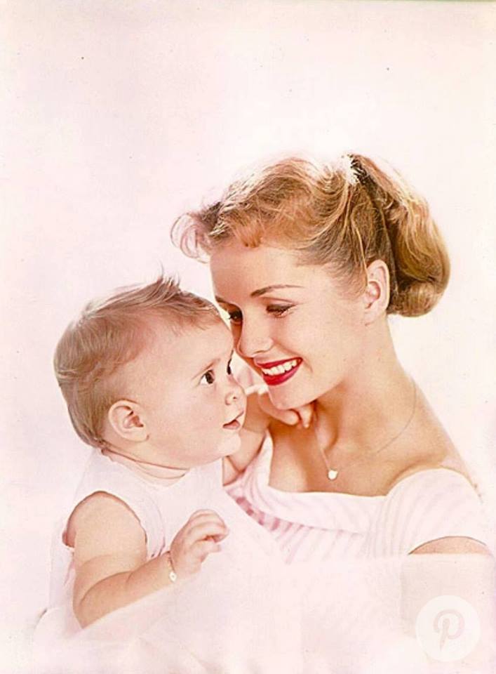 carrie-fisher-pequena carrie-fisher-pequena
